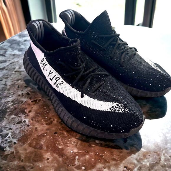 yeezy boost 350 v2 core